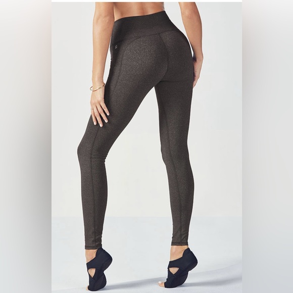 Fabletics Seamless high waisted solid legging in Charcoal Heather - Picture 2 of 4